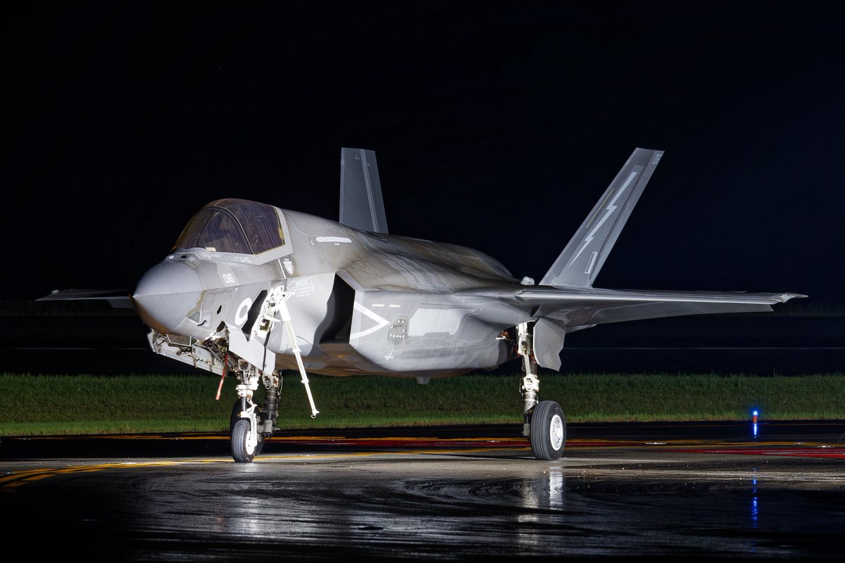 dechi_kooo's tweet image. 2025/8/11   RJFK   ZM150
Royal Air Force
Lockheed Martin F-35B Lightning II