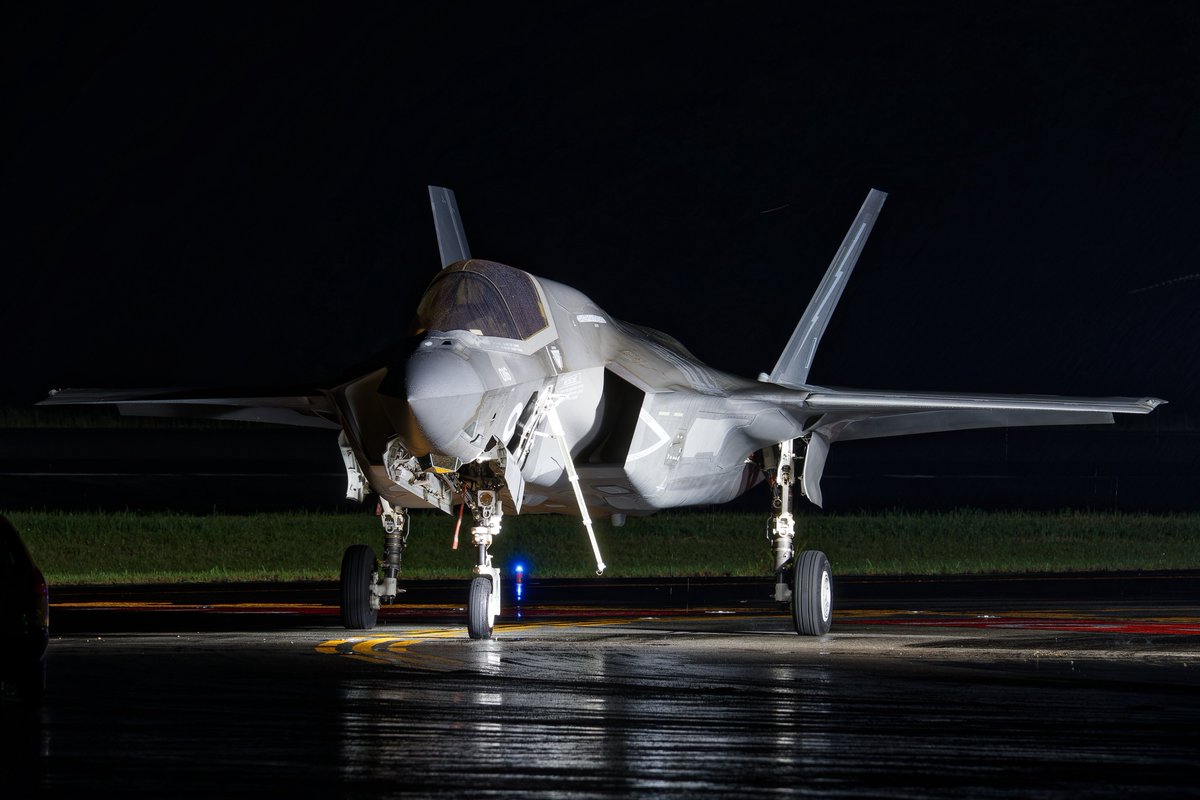 dechi_kooo's tweet image. 2025/8/11   RJFK   ZM150
Royal Air Force
Lockheed Martin F-35B Lightning II