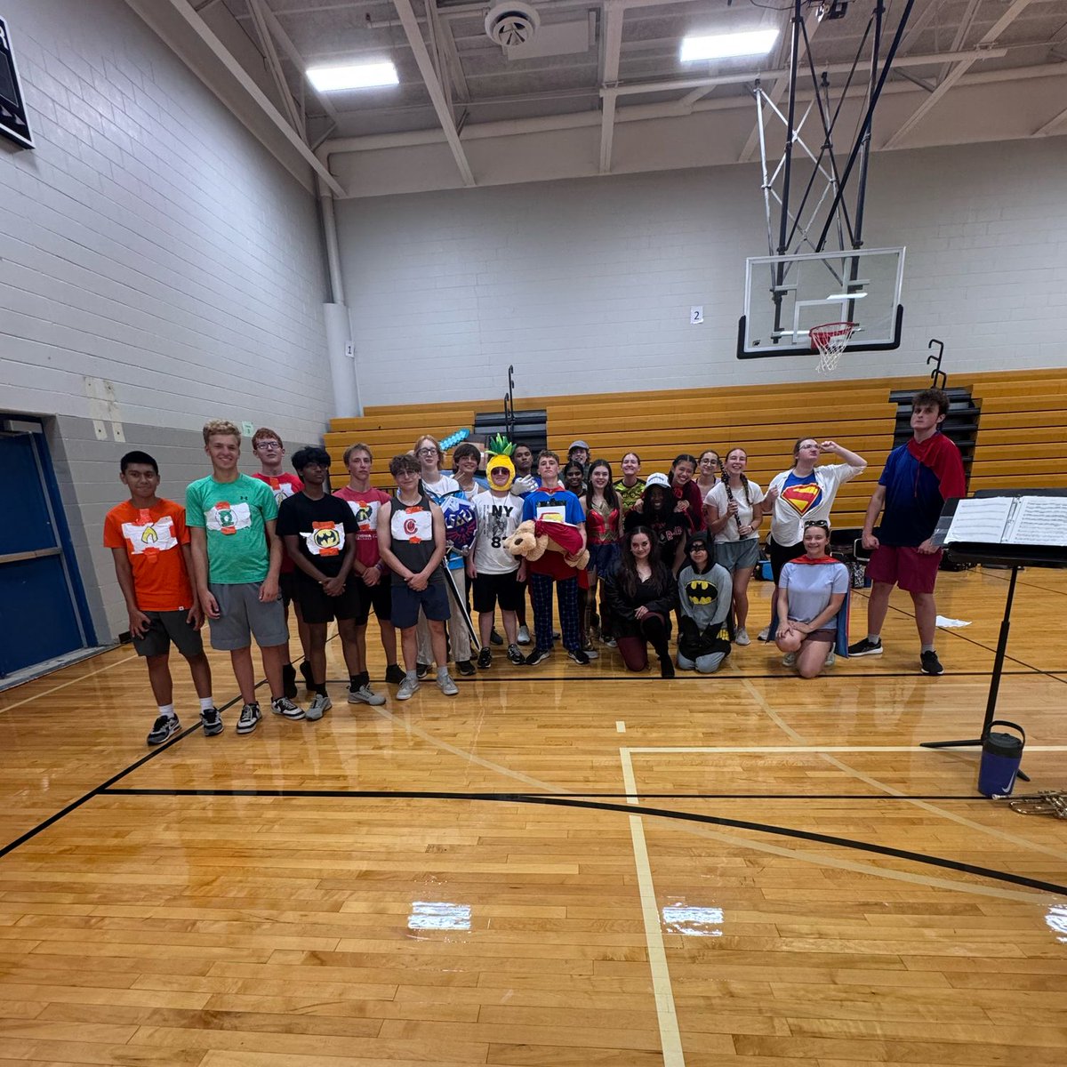 Superhero Day: ✅

Adam and Abby were today’s winners.

Tomorrow, Tropical Tuesday! #wwr #colormyworld