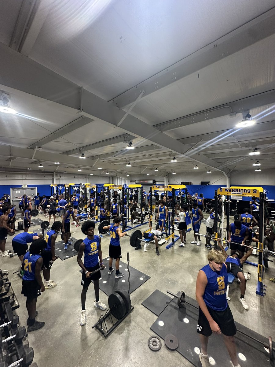 Coach, do y’all lift in season?  Yea and if you want to win you better be too!  #IDC GoWarriors