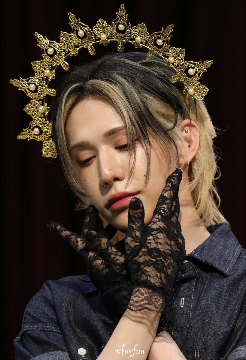 xlovbug's tweet image. is this how people felt when they saw jesus for the first time