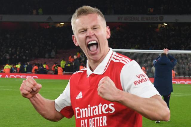 Would YOU like to see Oleksandr Zinchenko 🇺🇦 STAY or LEAVE #Arsenal this summer?! 🤔 

RT for LEAVE 👋                   Like for STAY 🤝
