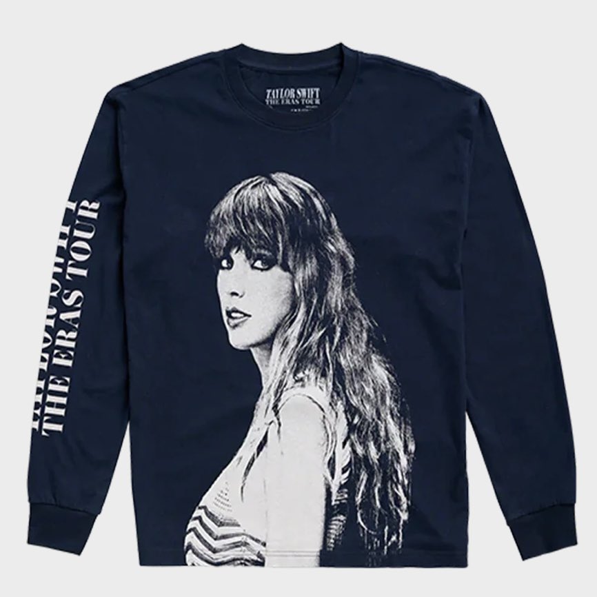 swiftrosegarden's tweet photo. Uhm hello?? That shirt looks familiar 👀 @JasonKelce @taylornation13 @newheightshow https://t.co/z2WhPpPvke