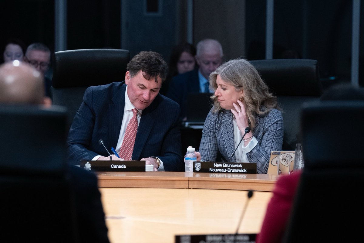 I commend New Brunswick’s government and emergency personnel and those from neighbouring jurisdictions for their efforts in fighting wildfires in our province.