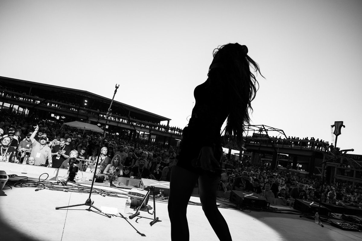 Living the dream 🖤🎶🎸🔥