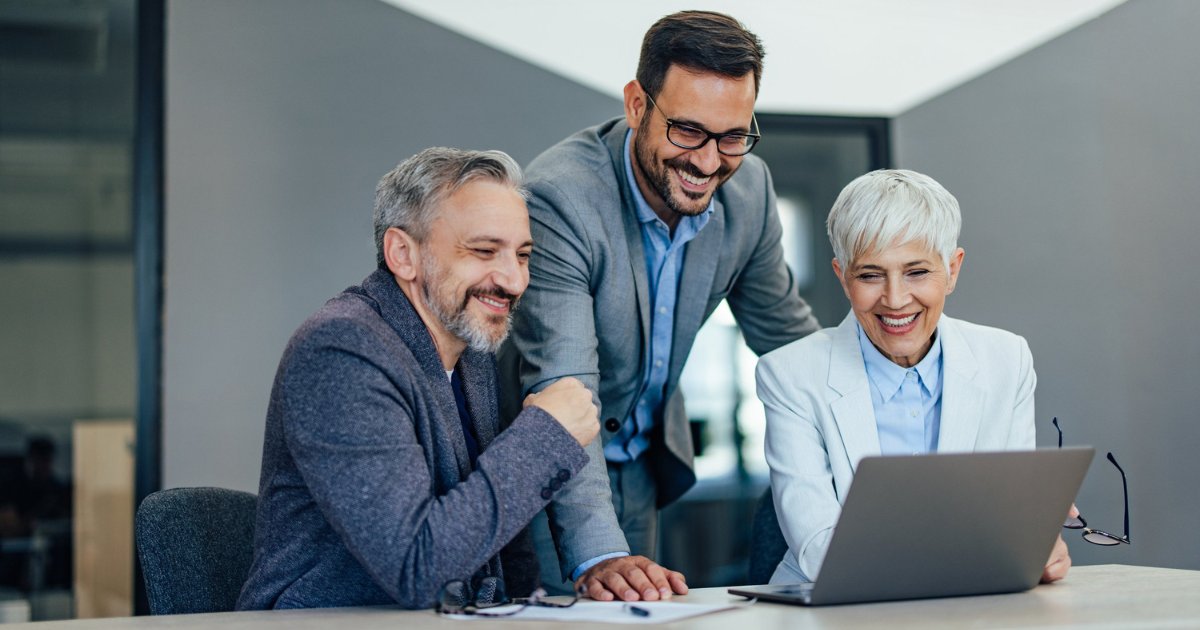 Family-owned businesses face unique challenges when it comes to leadership succession. In this blog, we explore the difference between change and transition, and why navigating both with a clear plan is key to preserving your business and legacy. bit.ly/3Y8fjcI