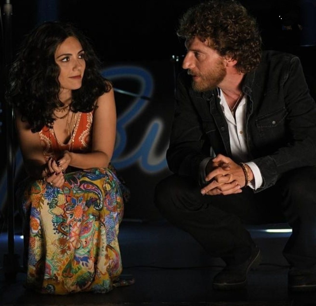 AnnamariaBernu2's tweet photo. Tra poco su Rai uno "Io sono Mia"la storia di Mia Martini con uno straordinario Maurizio Lastrico nel ruolo di Andrea...
@lastrico
#mauriziolastrico #lasindromedegliamoripassati
#greenfamily #primadinoi #follemente #donmatteo14 #donmatteo13 #donmatteo11
#missfallaci #zelig https://t.co/3kEj5OFmhR