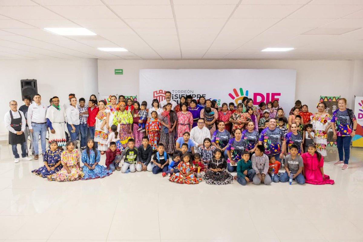 En el marco del Día Internacional de los Pueblos Indígenas, en DIF Torreón lo conmemoramos ofreciendo un convivio con nuestros pequeños del Programa Indígena de Casa Puente y sus familias. Reconociendo su valioso legado y tradiciones. 

DIF #SiempreContigo 🩷