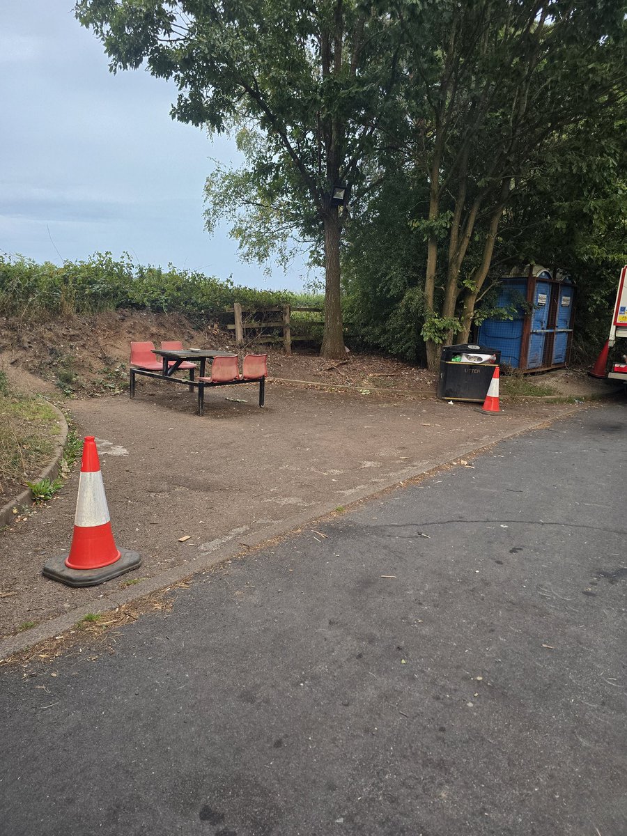 GaySlutuk2's tweet photo. Out on the hunt again. Layby near stoke on trent. Here till AM
Any guys wanna use me and go...
#gaycruising
#gayaction
#gayoutdoors 
#gayuk
#gayslut
#gayslave https://t.co/lpZE8Bjd0R