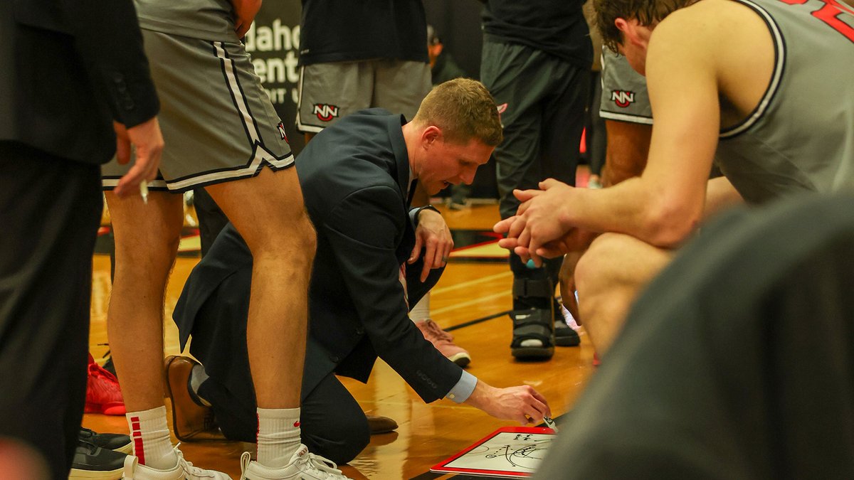 NNU Nighthawks (@nnusports) on Twitter photo Check out the info on eight more signees as Coach Hawkins completes his recruiting class ahead of the 2025-26 season!
nnusports.com/news/2025/8/11… Check out the info on eight more signees as Coach Hawkins completes his recruiting class ahead of the 2025-26 season!
nnusports.com/news/2025/8/11…
