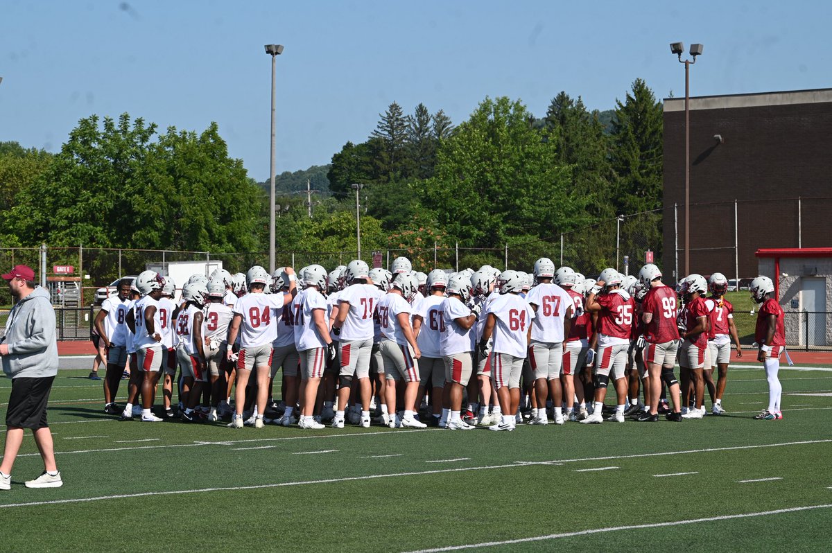 IUPfootball's tweet photo. Practice One ✅

#TalonsUp #ALLIN https://t.co/lMdln0Uzzt