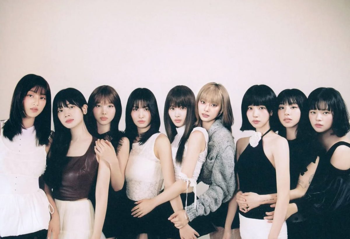 twicepopbase's tweet photo. TWICE was the most streamed K-pop girl group on Spotify yesterday. https://t.co/bWCTabDUB8