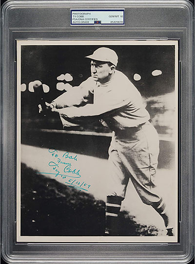 AutographMag's tweet image. FINAL WEEK: Check out REA's signed sports in our Summer Catalog Auction - mailchi.mp/autographmagaz…