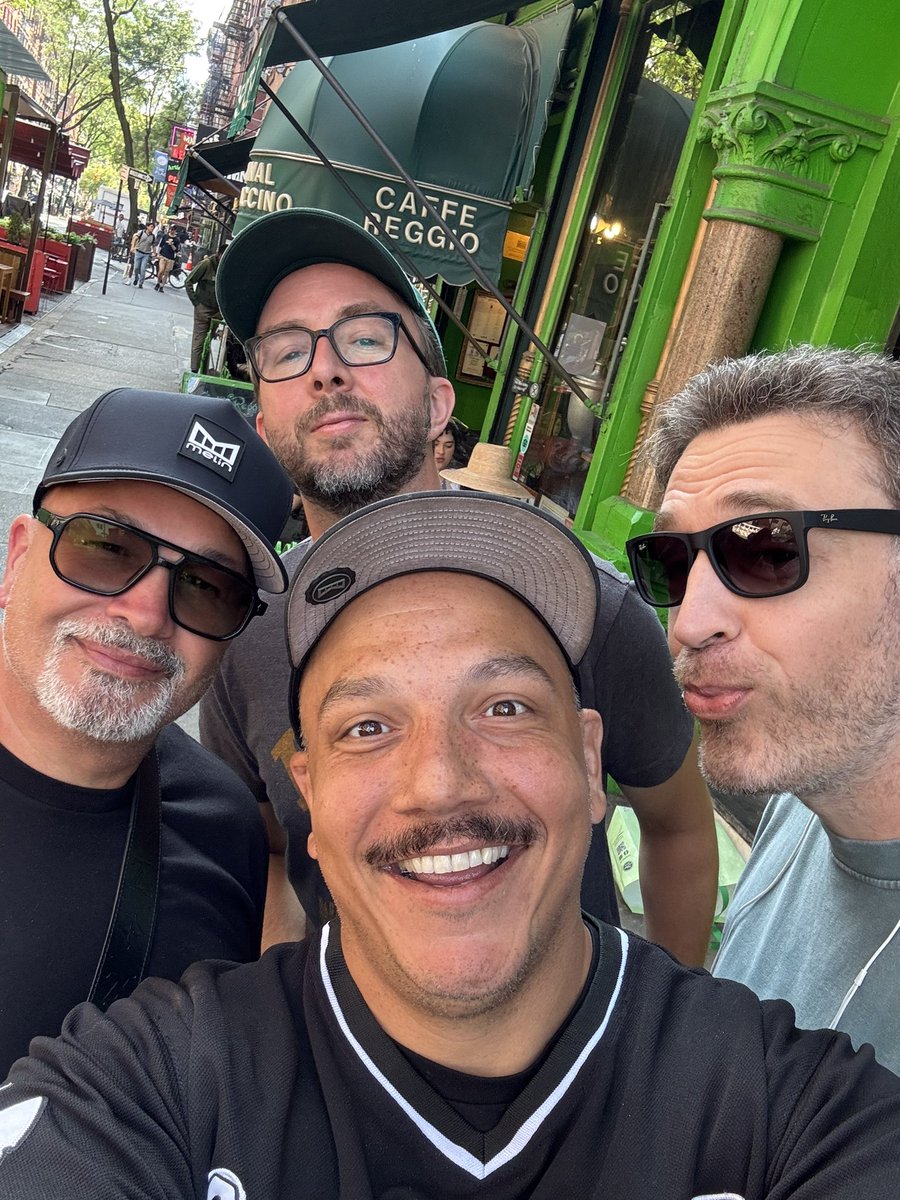 Luis J. Gomez tweet media