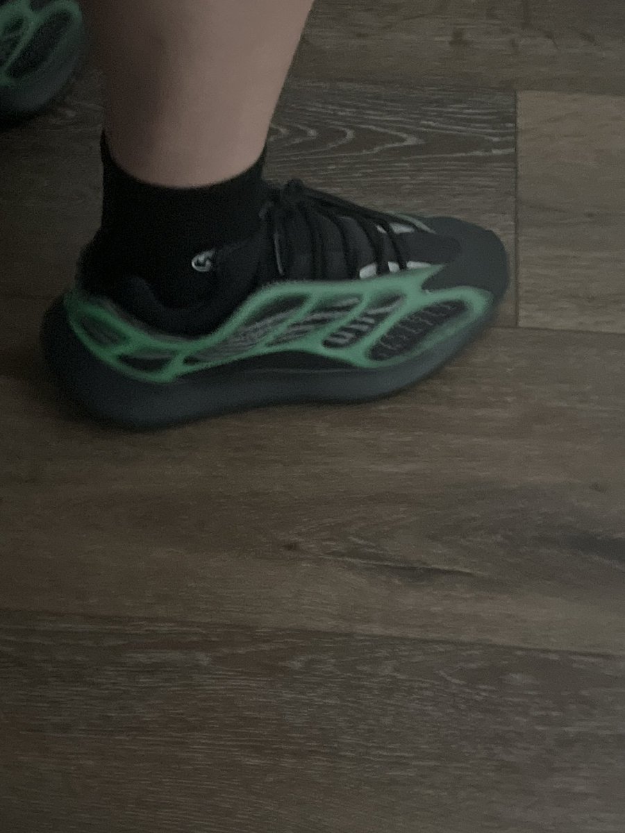 #KOTD
#SOTD
<a href="/waterwhendry_/">water when dry™</a> the socks!! 🔥