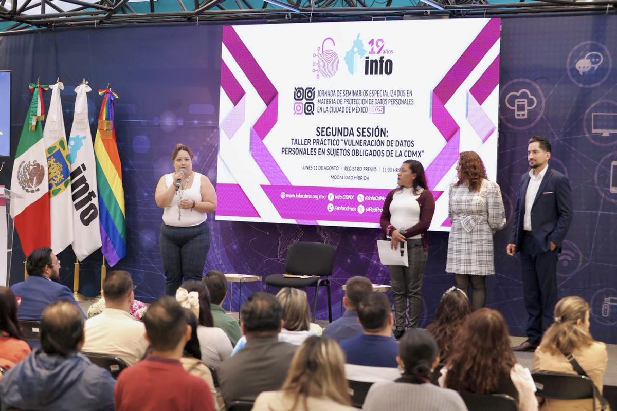 🔐En el <a href="/InfoCdMex/">INFO CDMX</a> seguimos capacitando a las personas servidoras públicas de la #CDMX para proteger lo más valioso: los #DatosPersonales. Gracias a <a href="/lauraenriquezr/">Laura L. Enríquez Rodríguez</a> y a la directora de Datos Personales, <a href="/Clauss_Escoto/">Claudia E.</a>, por impulsar estos espacios prácticos y preventivos.👏🏽