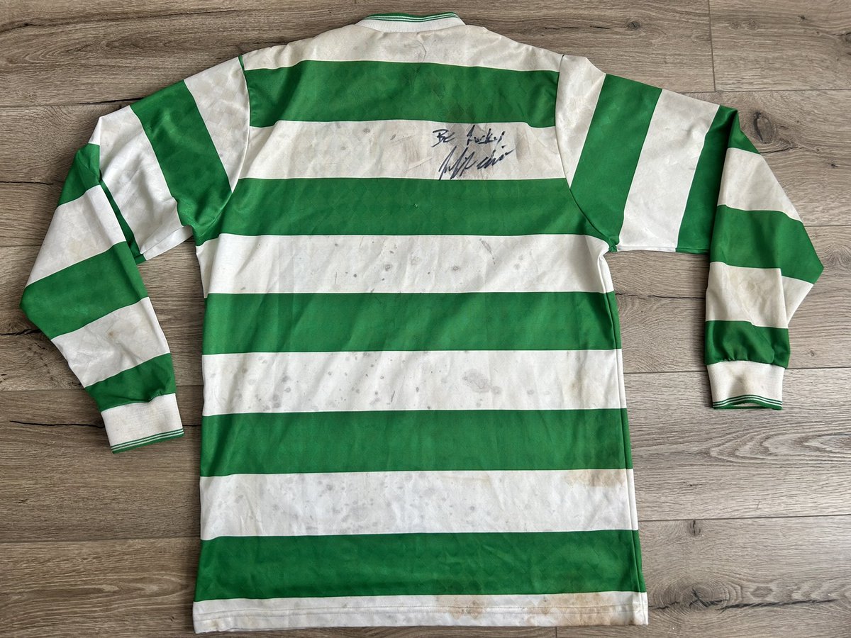 <a href="/MaccaFrank/">Frank McAvennie</a> some fantastic names on that shirt. 🍀