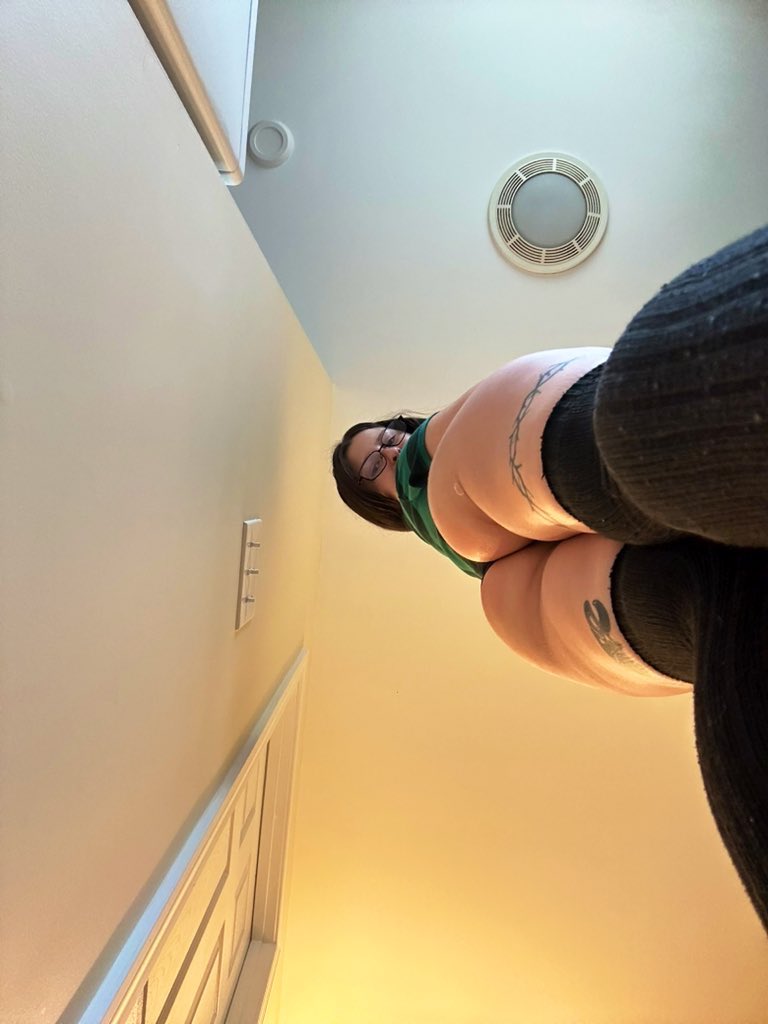 CallerNo66's tweet photo. comment hi for a dirty dm🙈
#nsfwtwt #horny #nsfw https://t.co/8yzDeuptdU