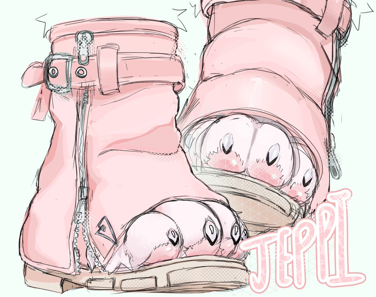BaggeMix's tweet image. She would wear these after doing her nails 100%