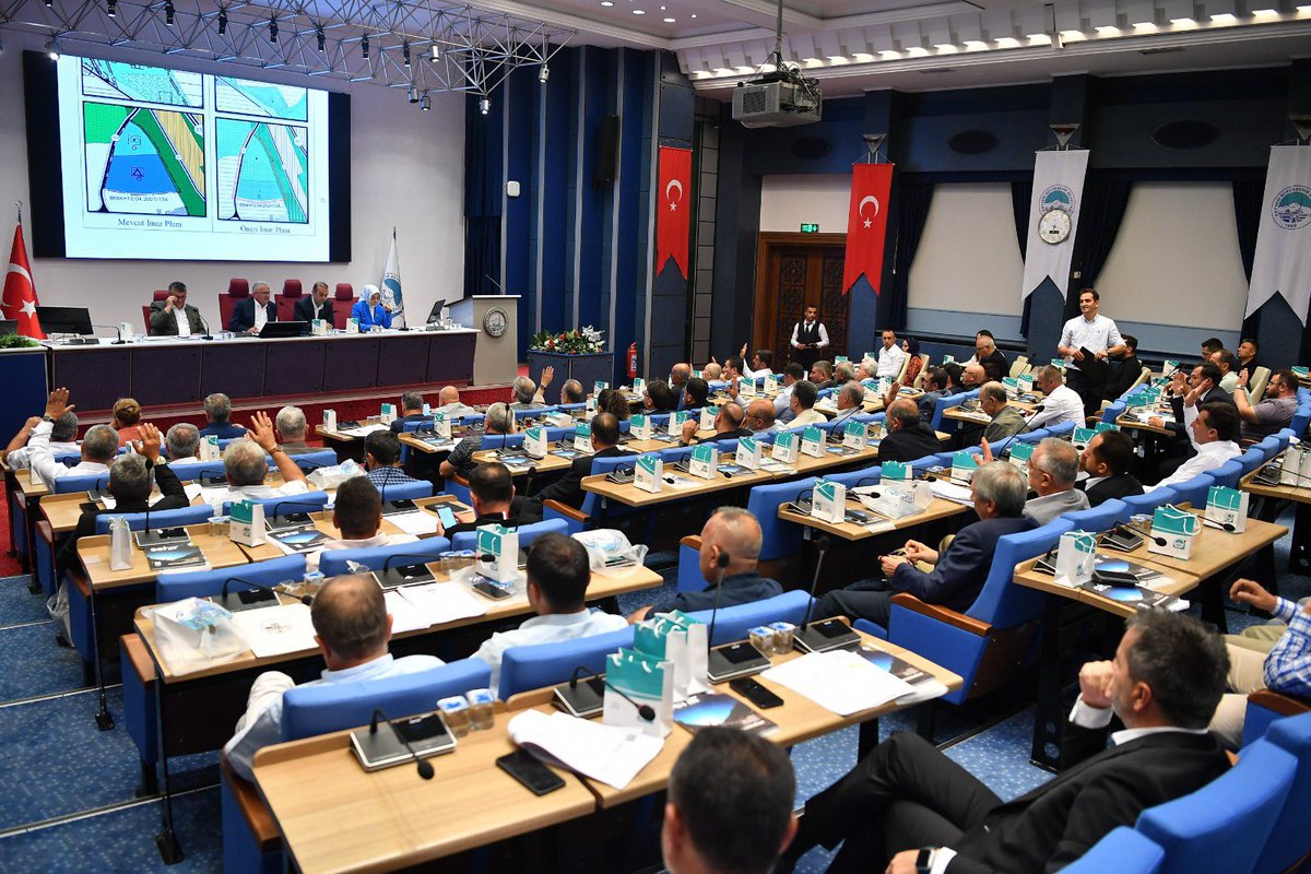 Ağustos ayı <a href="/KayseriBSB/">Kayseri Büyükşehir Belediyesi</a> meclis toplantımız şehrimize hayırlı olsun..🇹🇷