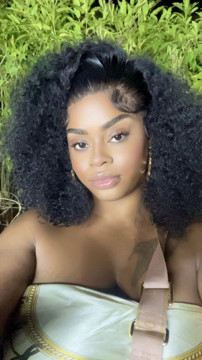 Give yuh something fi yuh post, give yuh something fi brag  😘🌴🇯🇲