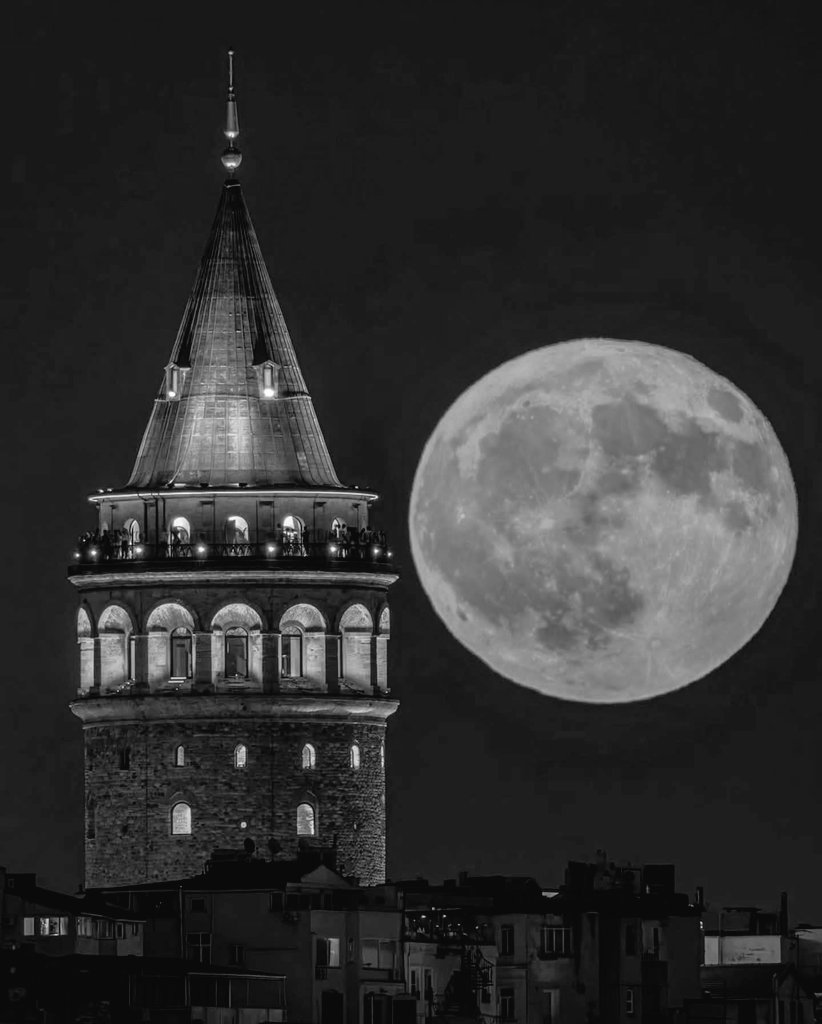 damlasukaya06's tweet image. #Bismillahirrahmanirrahim 

De ki,"

söyleyin bakalım,

eğer #Allah #geceyi #kıyamet'e kadar üzerinizde devam ettirse,

Allah'tan başka üzerinize ışık getirecek #ilah kimdir  ?

Hala dinlemeyecekmisiniz ?

(Kasas sûresi/71)

#Hayırlıgeceler 
#GazzeyiUnutma 
#GazzeAçlıktanÖlüyor