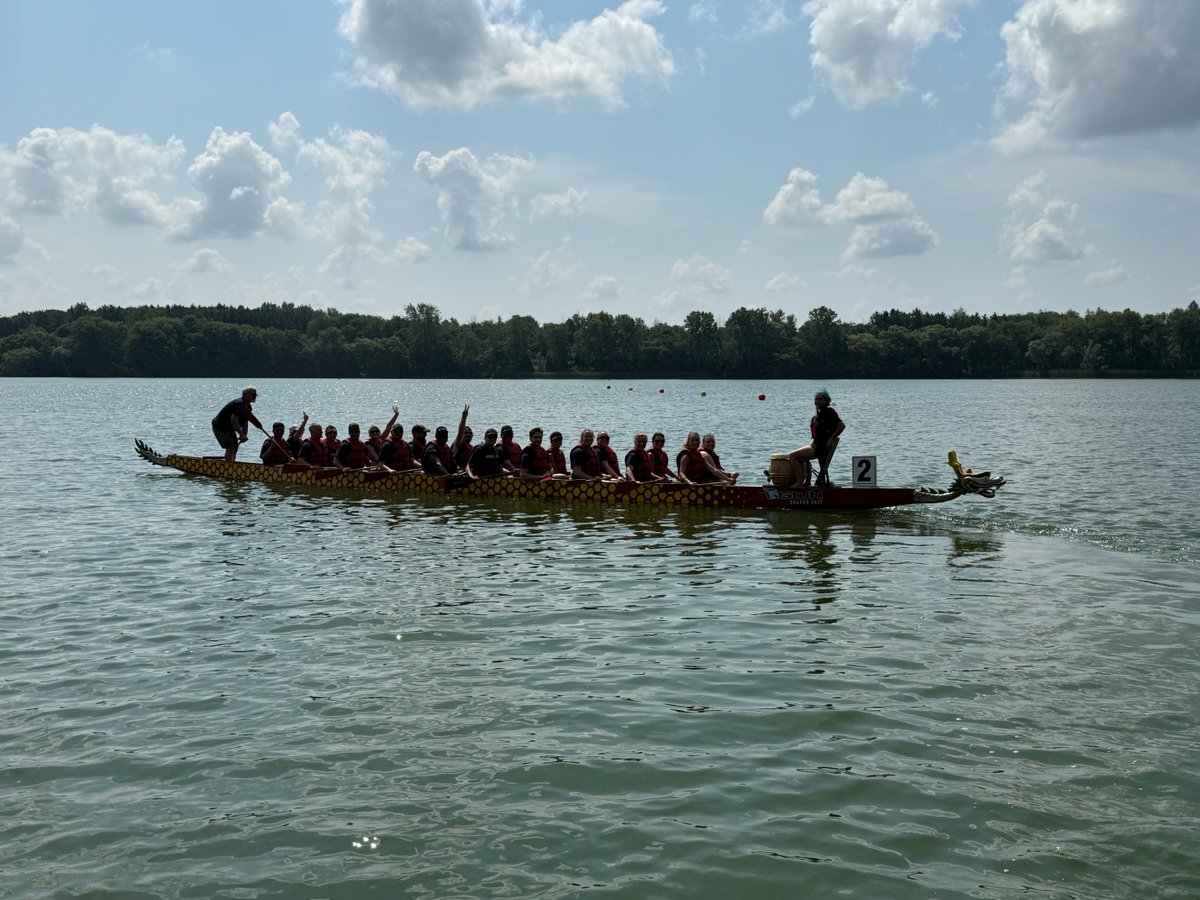 On Saturday, we joined over 30 teams at the 25th Pharmasave Woodstock Dragon Boat Festiva! The day was filled with community spirit and plenty of sunshine, all in support of local causes through the Woodstock Rotary Club!🚣☀️