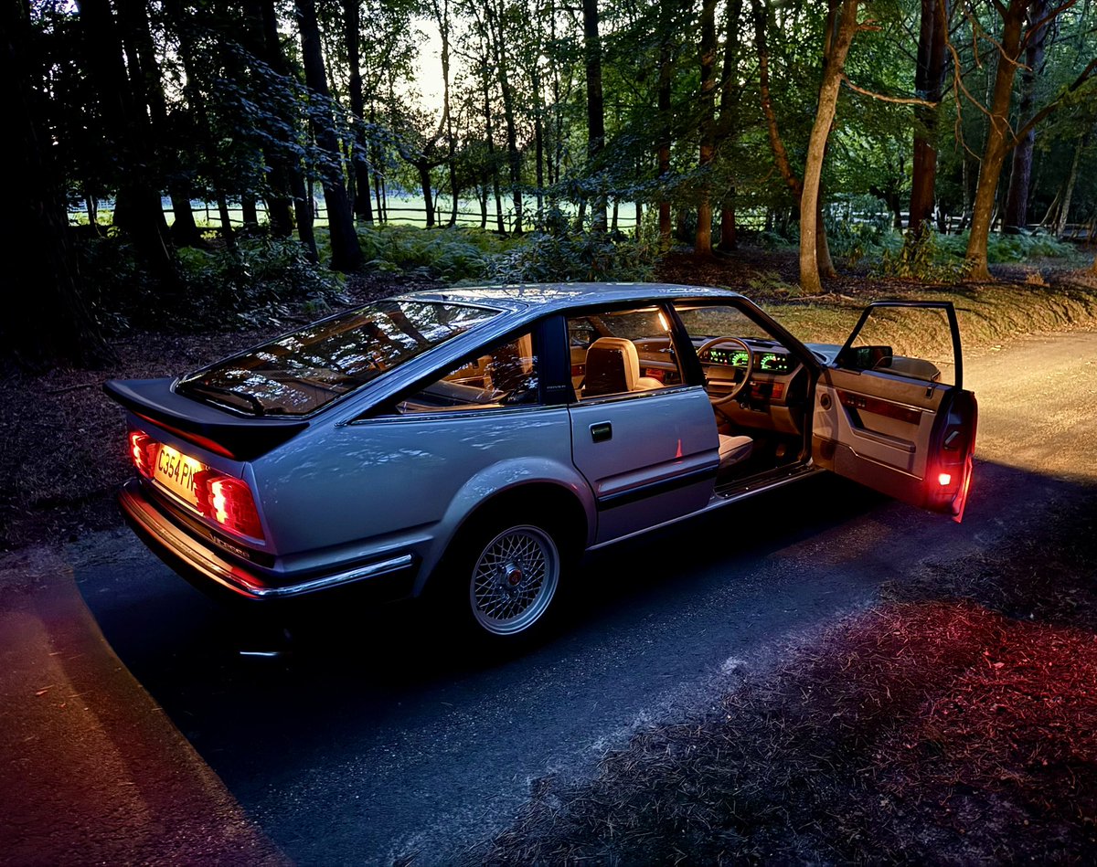 V8 thunder, golden light — the Ashdown Forest belongs to the Vitesse tonight

#rover #roversd1 #sd1 #vitesse #twinplenum #roversd1vitesse #roversd1vitessetwinplenum #rover3500 #homologation #v8 #v8power #britishclassics #retrocars #oldskoolcars #nutleysportsprestige
