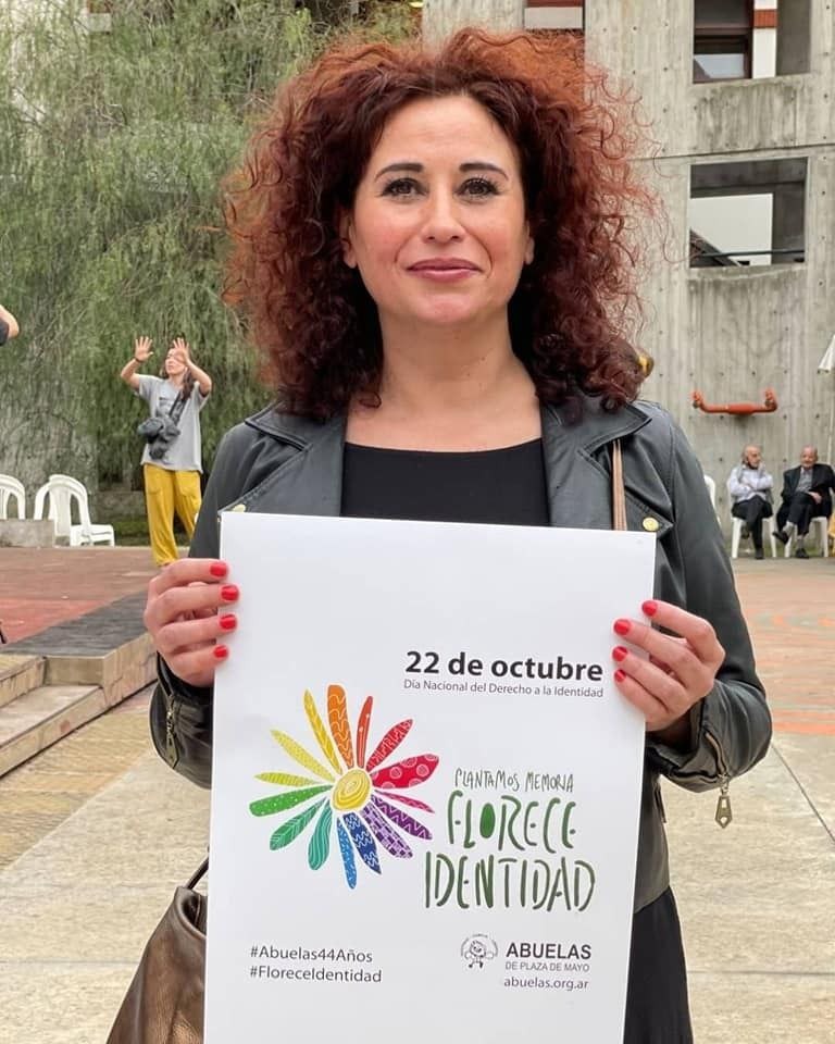 💔 Con profunda tristeza despedimos a María Eva Deria, quien junto con #Abuelas buscaba a su hermano o hermana nacido durante el cautiverio de su madre en enero o febrero de 1979. ¡Hasta siempre, querida Evita!

👉🏽abuelas.org.ar/prensa-y-difus…