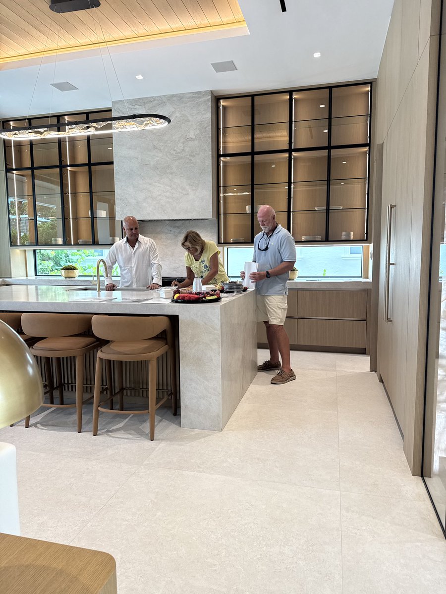 BellaHomesUS's tweet photo. A recap of last weekend’s Open House at 6107 N Ocean Blvd. https://t.co/IAiQ6gK9g6