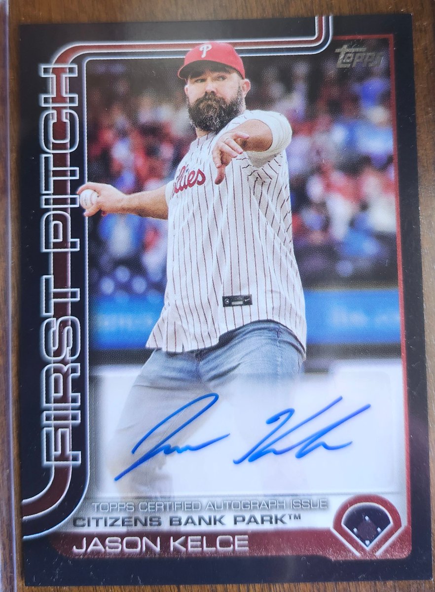 #Baseball card/memorabilia heads: this rip is straight from pull to plastic and near-mint, to the naked eye at least. Anyone got thoughts on how or where to get graded or find a good buyer?