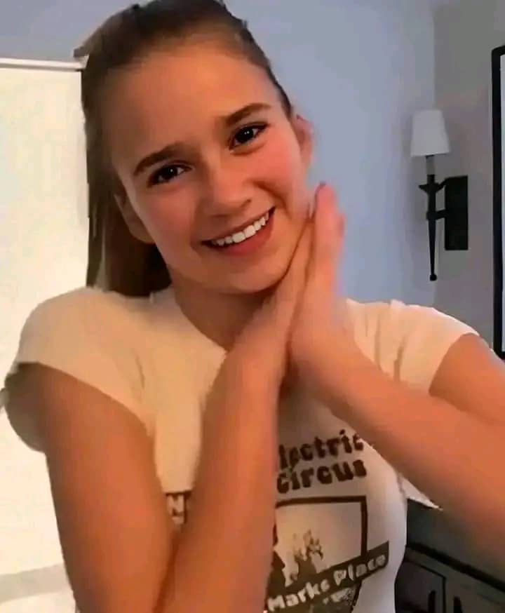 karolinaPr45341's tweet photo. https://t.co/BJMQuPPG9W