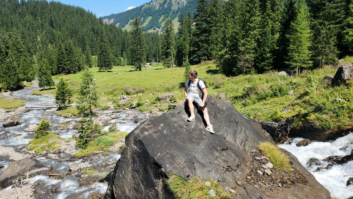 Finally got to show <a href="/Dragonuto/">Dragonuto(Toby)</a> around my home country 🇨🇭