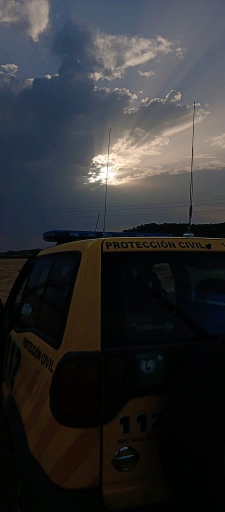 📣 Seguimos participando en el dispositivo de búsqueda de José Antonio Izquierdo Matesanz, de 69 años, #desaparecido en Camporredondo (#Valladolid)

En el momento de la desaparición vestía pantalón beige, camisa azul y blanca y sandalias negras

Cualquier información, avisar 112