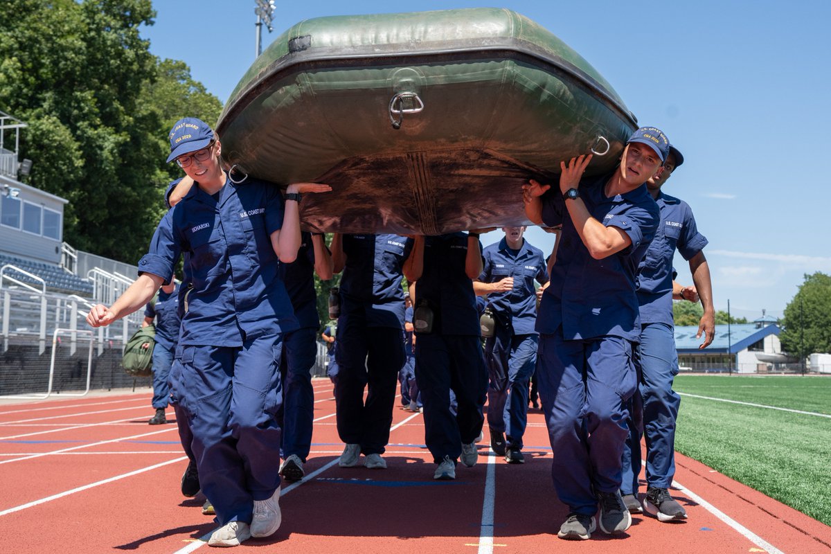 USCGAcademy's tweet photo. Sea Trials ended under the blazing sun with swabs hauling rafts around the track, proving their grit and teamwork. Next up: the Shoulder Board Ceremony!
#SwabSummer #USCGA #Classof2029 https://t.co/t4GU2DgtPG