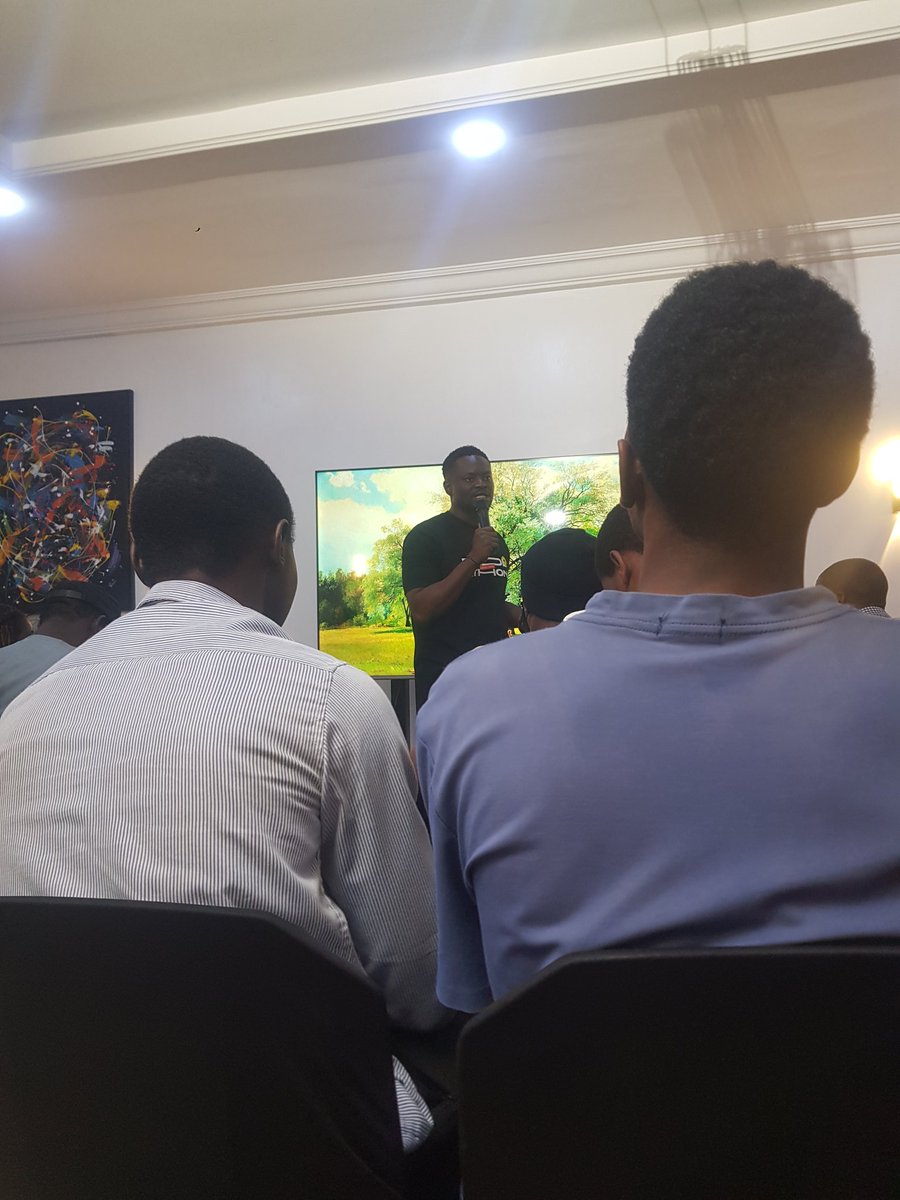gizzox6's tweet image. Day 1 of the TheBuidlathon @the_buidl. we have Amazing sessions with amazing mentors like @xaxxoo, @Dv_nmd, @ibs_dreamer and more, giving us insight and tips on how to go about the TheBuidlathon.
#thebuidlathon #Hackerthon #StarkNet