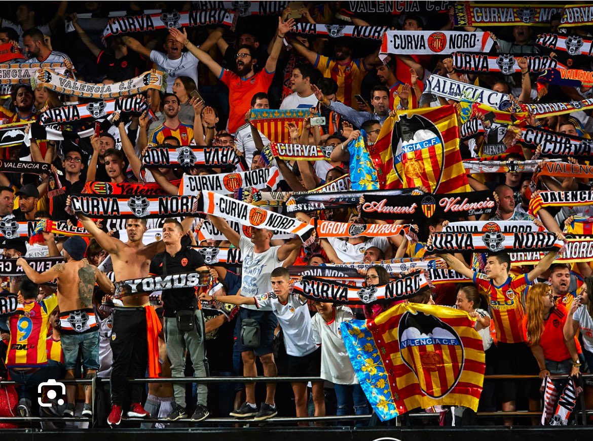 vilaVCF's tweet image. Gaya es el que ha pedido la reunión para solucionar el tema de #QueVuelvaLaCN10 todos llenarle las redes sociales sobre el tema. URGENTE 
Volveremos a ser la mejor grada de España.