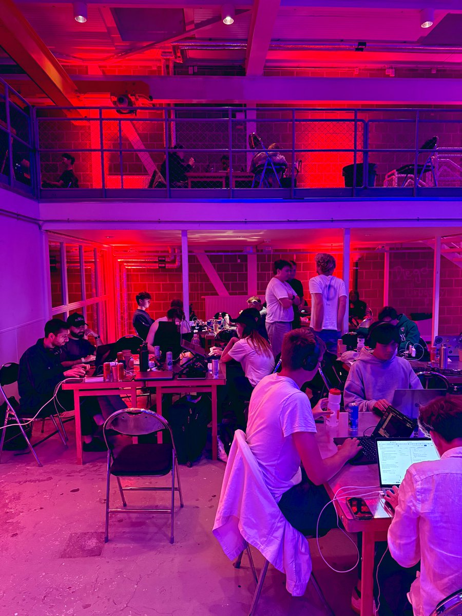 filiphmark's tweet photo. hour 6 of #ProjectLovable and we’re vibe coding the metaverse
@HarryStebbings @antonosika @ProjectEurope_ https://t.co/49eAloGA8w