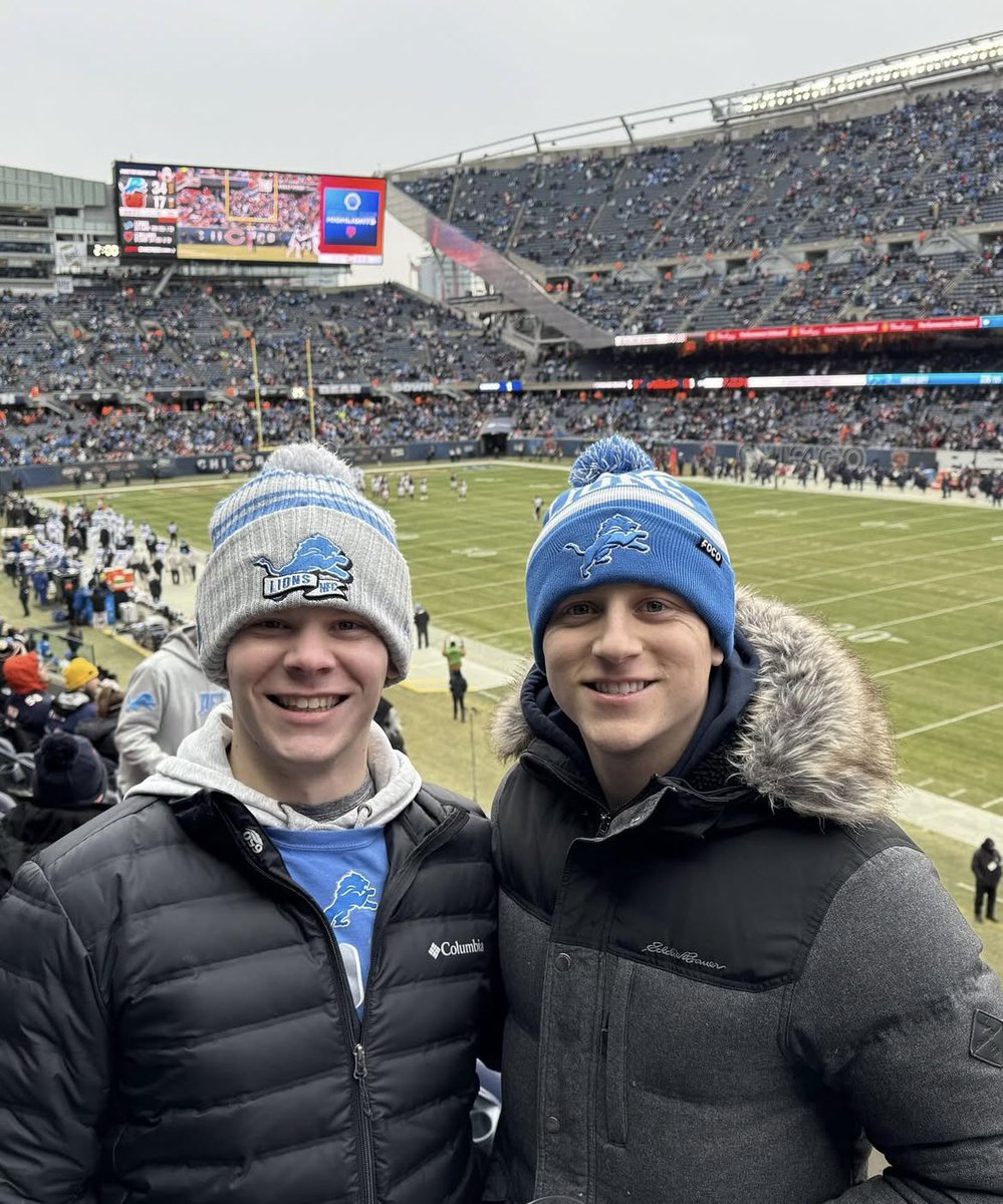 INTERN SPOTLIGHT: 
ANDREW GLAZA
From Haslett, Michigan; Oakland University William
Beaumont School of Medicine
"I chose MUSC for the environment &amp; high quality training.  I grew up playing piano &amp; singing &amp; look forward to dragging coresidents to karaoke. 🎤