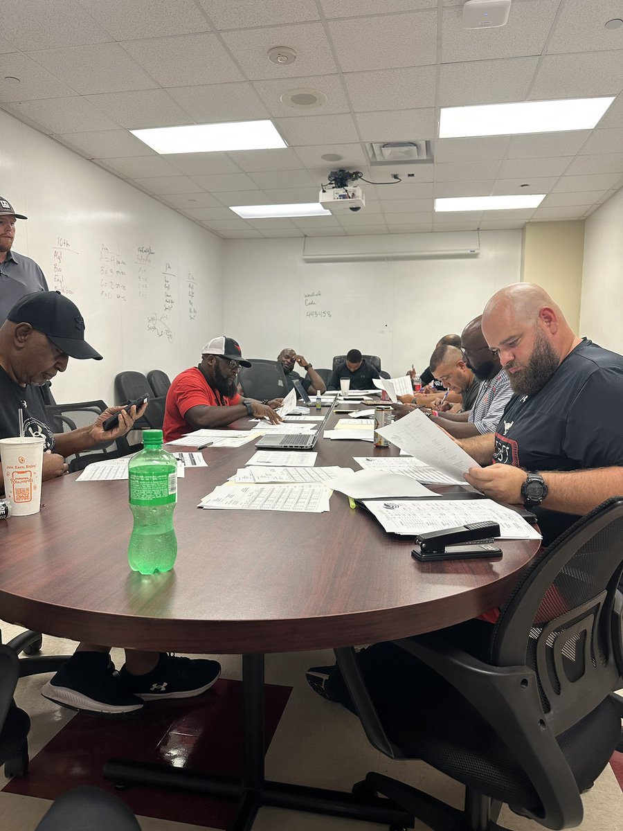 Core GPA and Recruiting meeting about our Student Athletes future! It never happens by chance <a href="/SpringISD/">Spring ISD</a> <a href="/SpringISDAthl/">Spring ISD Athletics</a>