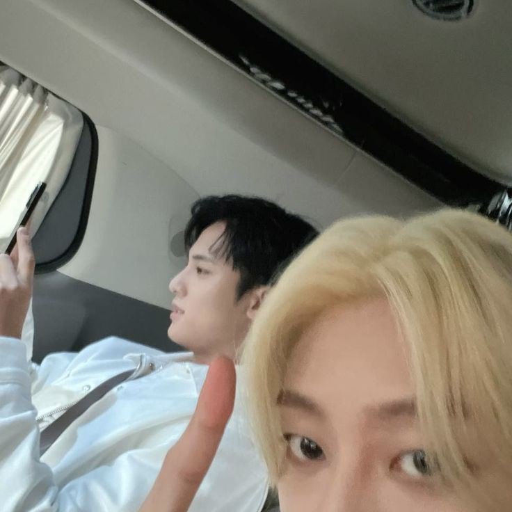 ccvnties's tweet photo. #gyuhao au   𓈒   solterones

donde mingyu y minghao son padres solteros y tienen hijos muy pelotudos, pero gracias a eso encuentran el amor en sus casi 50's https://t.co/Dee3fWsnie
