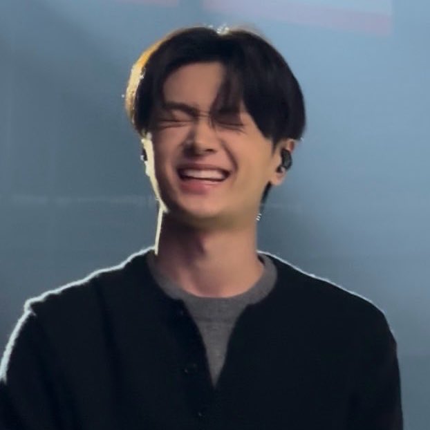 angelpjss's tweet photo. for my sanity                                for my insanity https://t.co/BXAqQqLc15