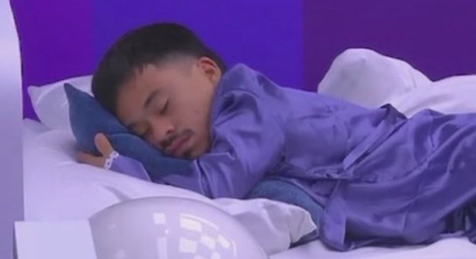 Yo sabiendo que ningún team me está quitando el sueño esta temporada y que quiero que se vayan todos y le den el premio a aldito o abelito #LaCasaDeLosFamososMx