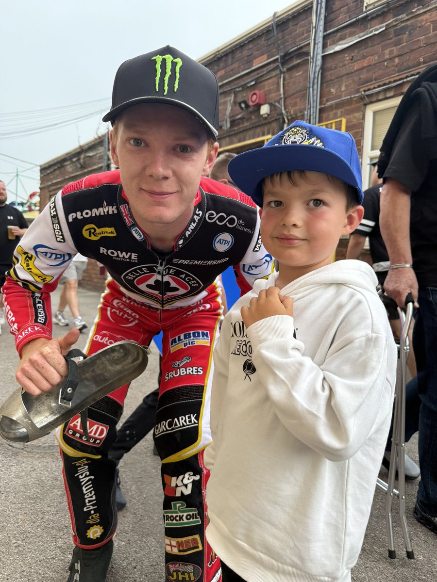 Christian Oldcorn (@oldcornc) on Twitter photo Gabe’s first speedway match and a big win for <a href="/TigersSpeedway/">Sheffield Speedway</a>, but he’s most made up by getting photos with <a href="/DanBewley/">Daniel Bewley</a> and <a href="/BradyKurtzBkr/">Brady Kurtz</a> Gabe’s first speedway match and a big win for <a href="/TigersSpeedway/">Sheffield Speedway</a>, but he’s most made up by getting photos with <a href="/DanBewley/">Daniel Bewley</a> and <a href="/BradyKurtzBkr/">Brady Kurtz</a>