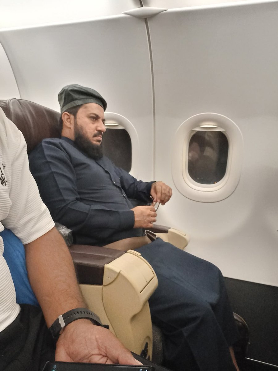 DarAlIftaIsb's tweet image. At the invitation of the @Egypt_Mufti the Grand Mufti of Islamabad @muftiakeel has left for Egypt to attend the 10th Intil Fatwa Conference
بدعوة من فضیلة مفتي جھموریة مصر العربیة، غادر مفتي إسلام آباد الدكتورمفتي عقيل الرحمن بيرزاده إلى مصرلحضور المؤتمرالعالمي العاشر للإفتاء
