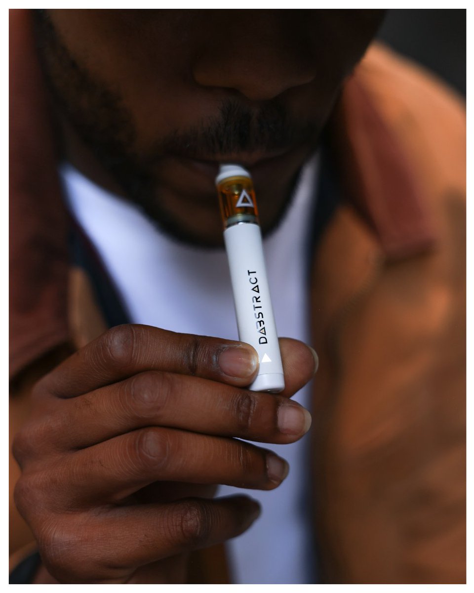 dabstractlabs's tweet photo. Flavor like this doesn’t happen by accident.

Our All-in-One is packed with Live Resin HTE for the cleanest expression of the plant.

Hit after hit, it stays true to the strain. https://t.co/9iTpKijlSb