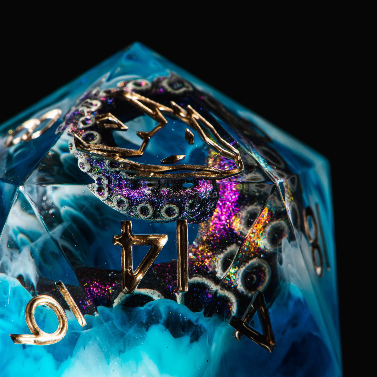 I made something BIG! 33m tentacle chonkerino is now on my site (and many more diceee) SO, GO CHECK THEM ALL OUT!🔥