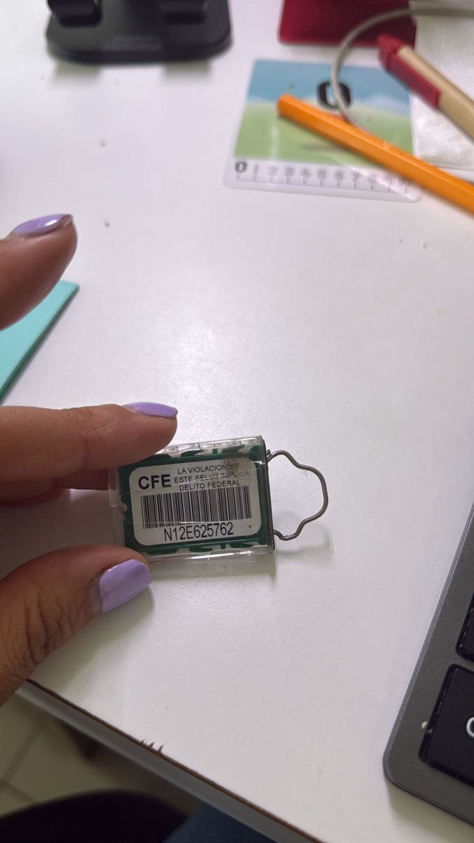 vanvanmt's tweet photo. @CFE_Contigo buena tarde. Un vecino encontró  el sello de los medidores del condominio en este estado. Que se debe hacer para reportarlo ?? https://t.co/cN0NWhXz4L