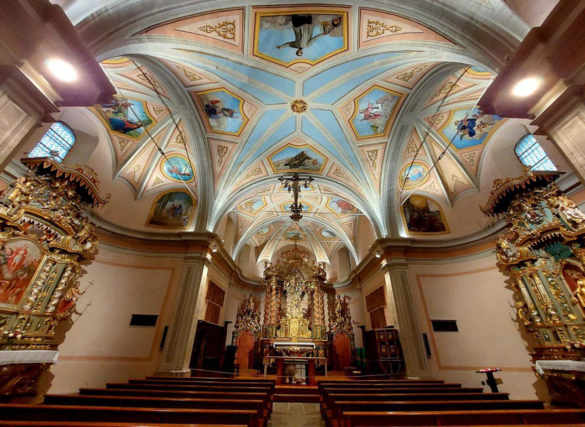 🚨 Un début d'INCENDIE s'est déclaré dans l’église de Saint-Nicolas-la-Chapelle, en Savoie. Il a été maîtrisé grâce à l’intervention rapide d’un résident de passage, évitant l’embrasement total de l'autel classé. (Le Dauphiné Libéré)