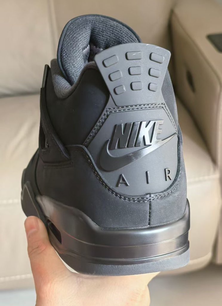 Ovrnundr's tweet photo. Nike Air Jordan 4 “Black Cat” 🐈‍⬛ 

• $225 USD
• Family sizing 
• November 28th
• Special packaging https://t.co/FGRMVgaKnB